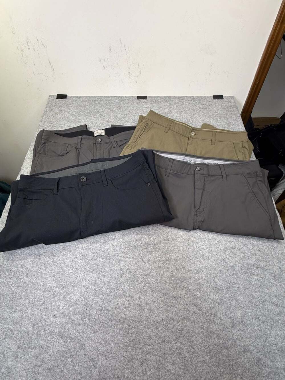 Weatherproof Vintage Men's Expedition Pant Regular Fit 34x32 Bundle of 4